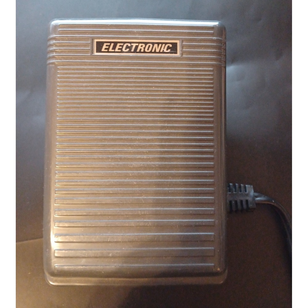 ELECTRONIC FOOT CONTROL PEDAL WITH CORD
